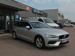 Silver Begagnad 2020 Volvo V60 Momentum Kombi | 214 900 kr (Marknadspris)