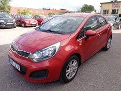 Röd Begagnad 2012 Kia Rio Halvkombi | 69 900 kr (Marknadspris)