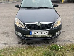 Grå Begagnad 2011 Skoda Fabia Elegance Kombi | 21 500 kr (Marknadspris)
