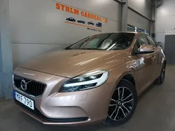 Brun Begagnad 2017 Volvo V40 Momentum Kombi | 177 900 kr (Marknadspris)