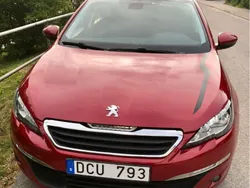 Röd Begagnad 2013 Peugeot 308 Active Halvkombi | 72 500 kr (Bra pris)