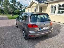 Grå Begagnad 2016 VW Golf VII Halvkombi | 99 000 kr (Marknadspris)