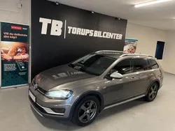 Grå Begagnad 2016 VW Golf Alltrack Kombi | 117 898 kr (Dyr)