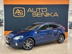 Blå Begagnad 2015 Volvo V40 CC Ocean Race Kombi | 109 900 kr (Lite dyr)