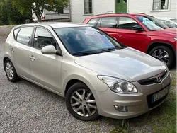 Silver Begagnad 2008 Hyundai i30 Halvkombi | 33 000 kr (Marknadspris)