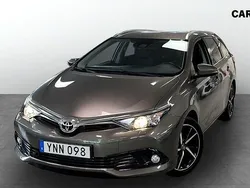 Grå Begagnad 2017 Toyota Auris Touring Sports Comfort Kombi | 139 900 kr (Bra pris)