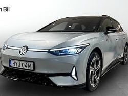 Ljusblå Ny 2025 VW ID.7 GTX Kombi | 710 900 kr (Marknadspris)