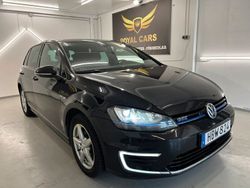Svart Begagnad 2016 VW Golf VII GTE Halvkombi | 149 990 kr (Marknadspris)