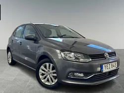 Mörkgrå Begagnad 2016 VW Polo Halvkombi | 95 000 kr (Marknadspris)