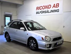 Ljusgrå Begagnad 2002 Subaru Impreza Kombi | 49 900 kr (Bra pris)