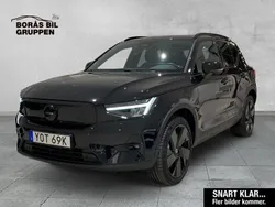 Svart Begagnad 2025 Volvo EX40 Performance SUV | 549 000 kr