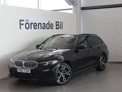 Svart (svart sapphire metallic) Begagnad 2024 BMW 330e M Sport Kombi | 519 000 kr (Marknadspris)