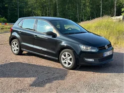 Svart Begagnad 2012 VW Polo Halvkombi | 41 500 kr (Bra pris)