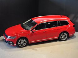 Röd Begagnad 2022 VW Passat GT Kombi | 269 000 kr (Marknadspris)