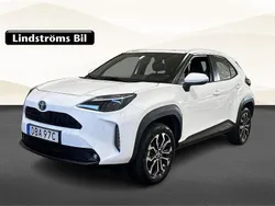 Vit Begagnad 2022 Toyota Yaris Cross Active SUV | 269 900 kr (Marknadspris)