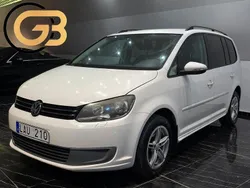 Vit Begagnad 2011 VW Touran Minibuss | 44 900 kr (Superpris)