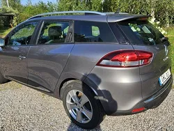 Grå Begagnad 2016 Renault Clio GrandTour Dynamique Kombi | 69 900 kr (Bra pris)