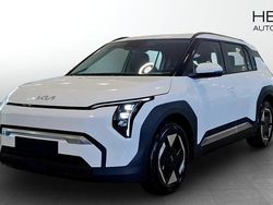 Vit (white) Ny 2025 Kia EV3 SUV | 459 390 kr (Marknadspris)