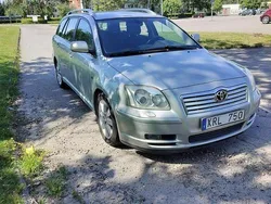 Silver Begagnad 2006 Toyota Avensis Kombi | 18 900 kr (Lite dyr)