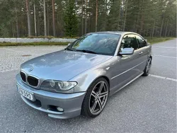 Grå Begagnad 2003 BMW 320 M Sport Sportkupé | 65 000 kr