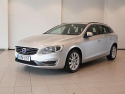 Silver Begagnad 2014 Volvo V60 Momentum Kombi | 169 800 kr (Marknadspris)