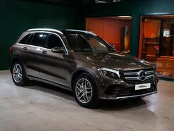 Mörkbrun (brun) Begagnad 2017 Mercedes GLC250 AMG SUV | 289 900 kr (Dyr)