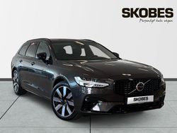 Grå Begagnad 2025 Volvo V90 Plus Kombi | 558 900 kr (Dyr)