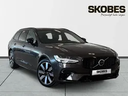 Grå Begagnad 2025 Volvo V90 Plus Kombi | 618 900 kr