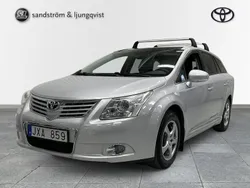 Silver Begagnad 2009 Toyota Avensis Premium Kombi | 104 000 kr (Marknadspris)