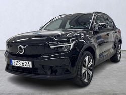 Svart Begagnad 2023 Volvo XC40 Core SUV | 329 900 kr