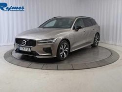 Grå Begagnad 2020 Volvo V60 R-Design Kombi | 284 900 kr (Marknadspris)