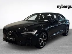 Svart Begagnad 2023 Volvo S60 Ultimate Sedan | 474 000 kr (Marknadspris)