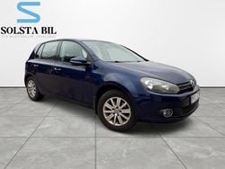 Mörkblå Begagnad 2011 VW Golf VII Halvkombi | 69 900 kr (Marknadspris)