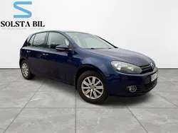 Mörkblå Begagnad 2011 VW Golf VII Halvkombi | 69 900 kr (Marknadspris)