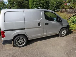 Silver Begagnad 2011 Nissan NV200 Van | 20 000 kr (Bra pris)