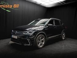 Svart Begagnad 2022 VW Tiguan Allspace R-line SUV | 374 700 kr (Marknadspris)