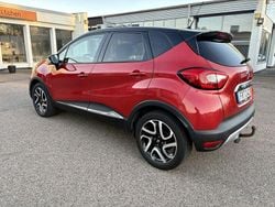Röd Begagnad 2015 Renault Captur SUV | 95 000 kr (Marknadspris)