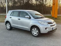 Silver Begagnad 2009 Toyota Urban Cruiser SUV | 49 900 kr (Marknadspris)