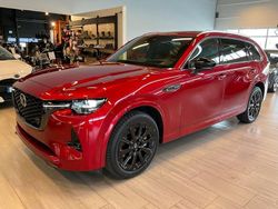 Röd Begagnad 2024 Mazda CX-80 Homura-Line SUV | 638 000 kr (Marknadspris)