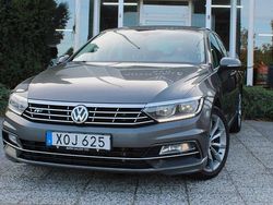 Mörkgrå (grå) Begagnad 2017 VW Passat R-line Sedan | 168 900 kr (Marknadspris)
