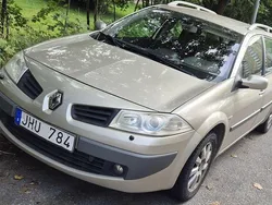 Grå Begagnad 2007 Renault Mégane GrandTour Kombi | 21 000 kr (Marknadspris)