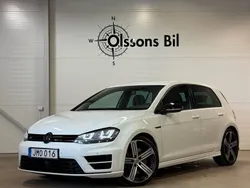 Vit Begagnad 2014 VW Golf VII R Halvkombi | 209 800 kr (Marknadspris)