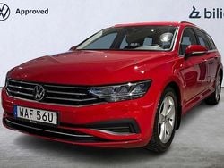 Röd Begagnad 2022 VW Passat Kombi | 299 500 kr (Bra pris)