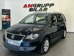 Svart Begagnad 2010 VW Touran Trendline Minibuss | 49 900 kr (Bra pris)