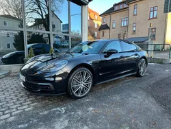 Svart Begagnad 2017 Porsche Panamera 4S Sport Sedan | 699 900 kr (Dyr)