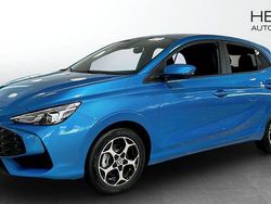 Blå Begagnad 2024 MG MG3 Luxury Halvkombi | 246 900 kr