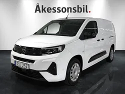 Vit kaolin Ny 2025 Opel Combo Elite Minibuss | 413 420 kr (Dyr)
