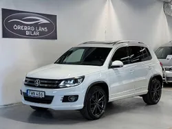 Vit Begagnad 2015 VW Tiguan R-line SUV | 139 900 kr (Marknadspris)