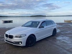 Vit Begagnad 2017 BMW 520 M Sport Kombi | 170 000 kr (Marknadspris)