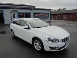 Vit Begagnad 2017 Volvo V60 Standard Kombi | 180 000 kr (Marknadspris)